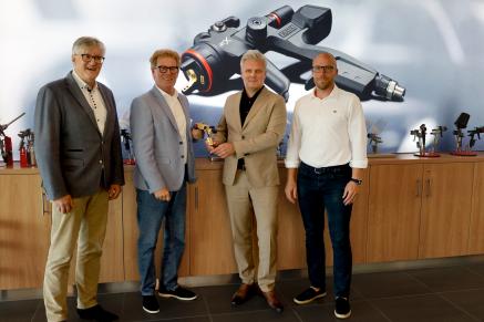 WSB viert mijlpaal van 1.000 verkochte SATA Jet X-spuitpistolen 